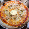 Pomodoro, fior di latte, tonno e caprino