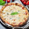Fior di latte, gorgonzola e noci
