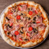 Pomodoro, fior di latte, funghi porcini, salsiccia, pomodorini